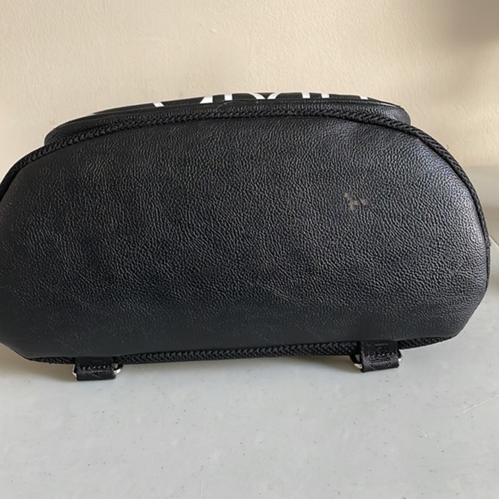 Calvin Klein Knapsack - Picture 9 of 11
